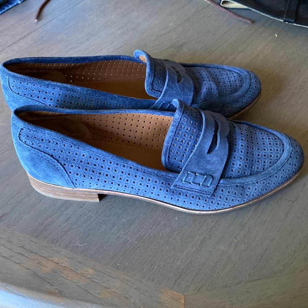 FRANCO SARTO JOLETTE PENNY LOAFER - SIZE 7M- NAVY BLUE SUEDE PETITE SHOES